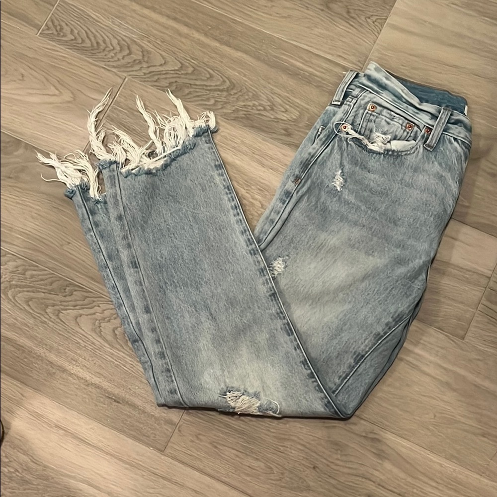 Pistola Women’s Blue Ripped Jeans Size: 26